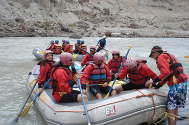 Rafting on Zanskar